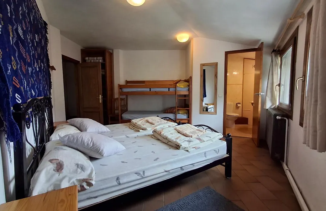 Mitja Pensió Hostal Pastuira Vallter 7-1