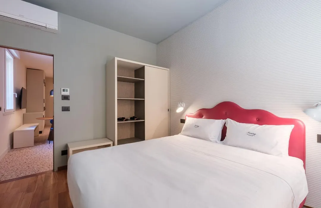 Hotel Touring-1