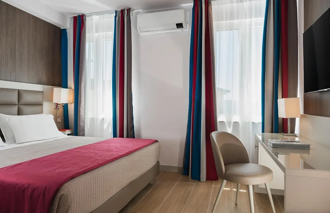 Hotel Titano-1