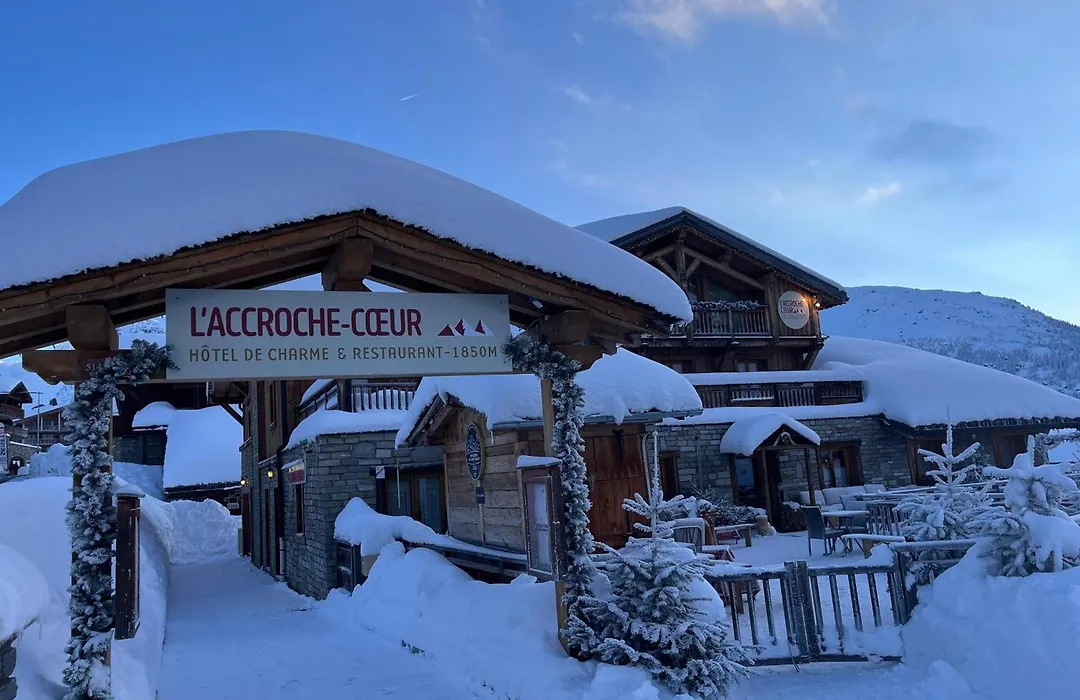 Hotel L'Accroche Coeur-1