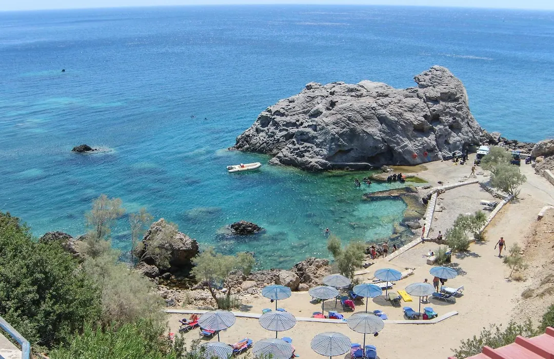 Castelia Bay Hotel-1