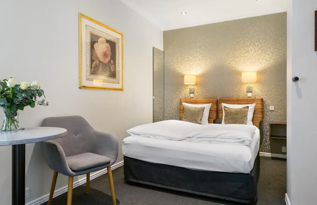 Hotel Tiffany-1