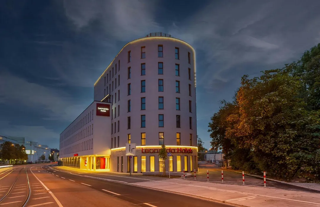 Leonardo Hotel Augsburg-1