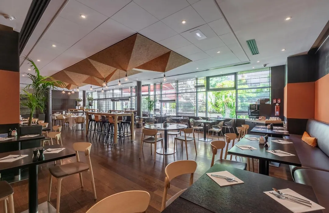 Doubletree By Hilton Paris Boulogne-1