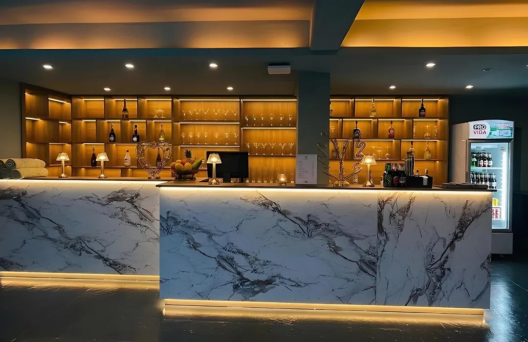 Monivong Clover Hotel-1