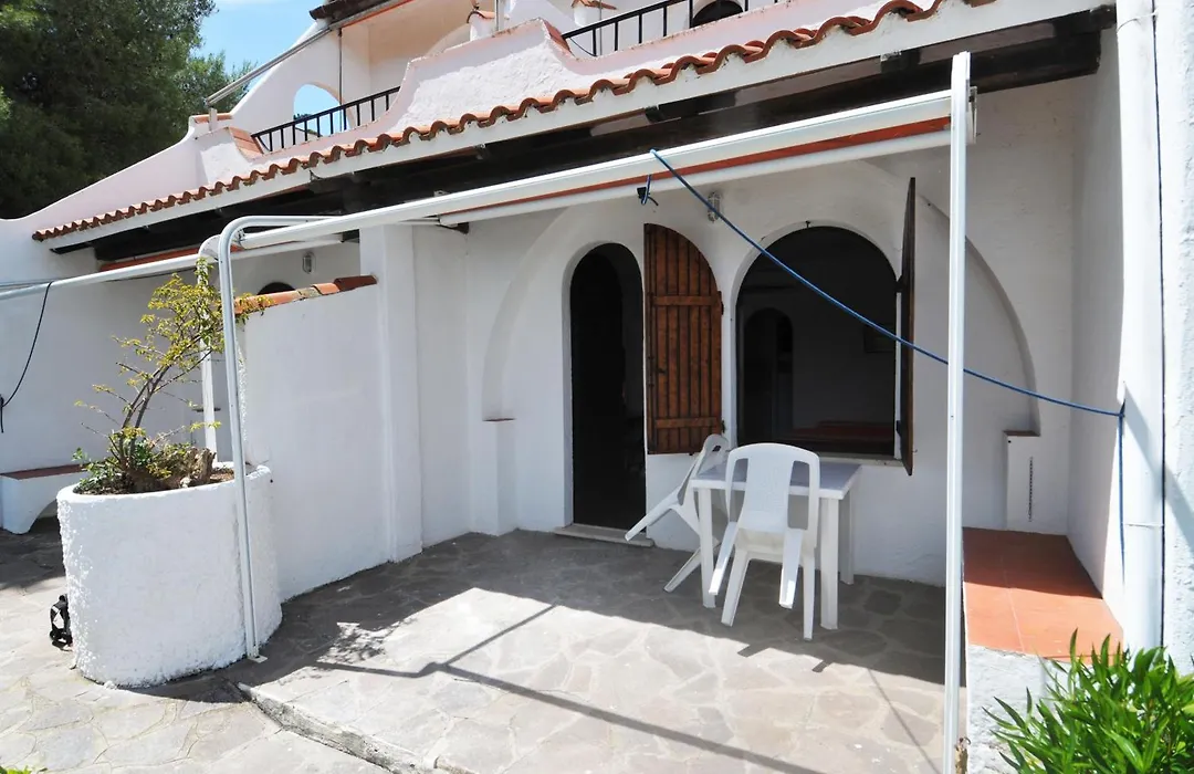 Residence Cala Di Mola-1