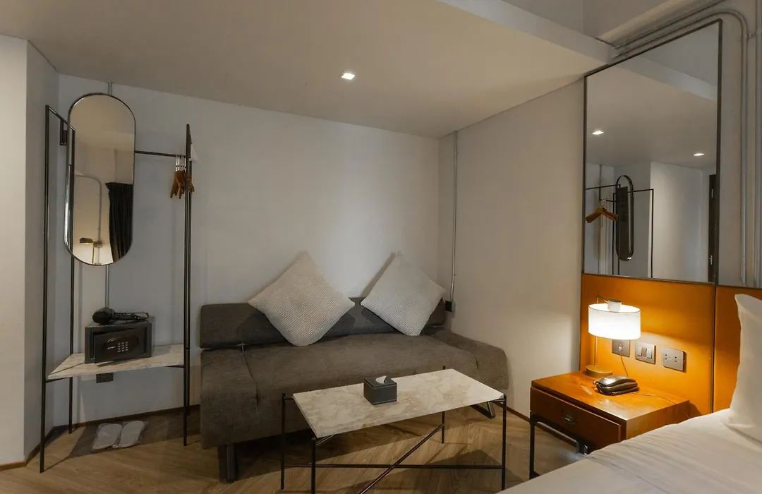 IR-ON Hotel-1