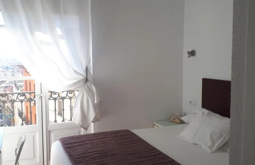 Hostal Santa Isabel-1