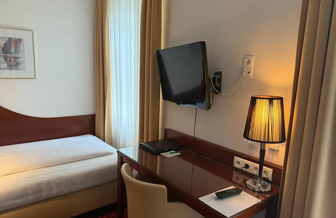 Hotel Jaeger-1