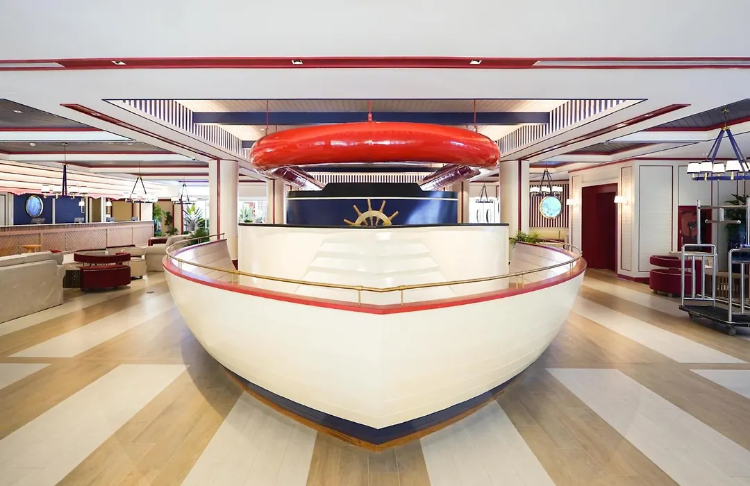 The Cruise Hotel-1