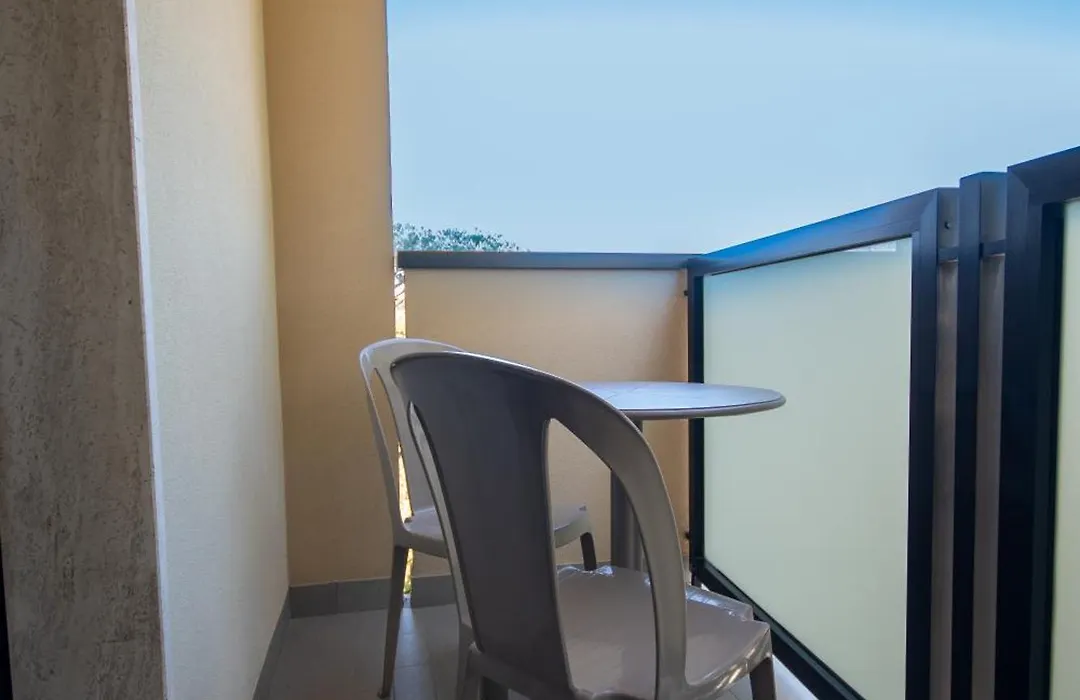 Hotel Monica-1