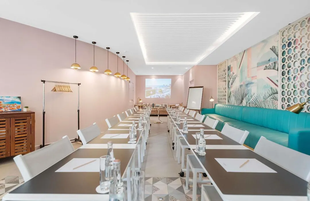 Mercure Villeneuve Loubet Plage-1