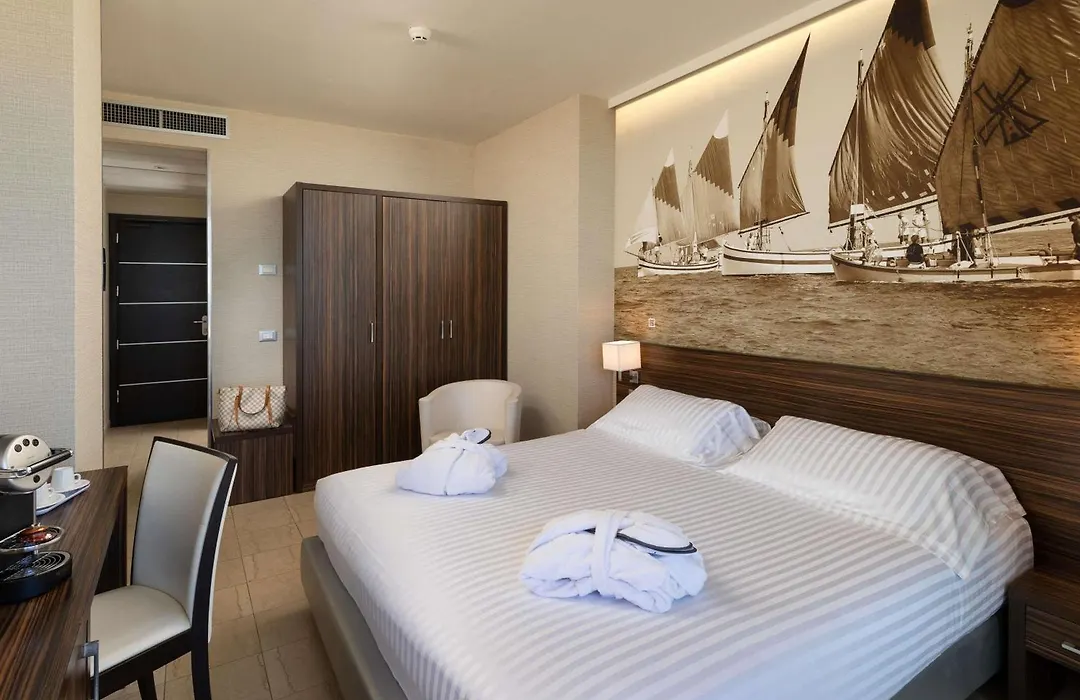 Mercure Rimini Lungomare-1