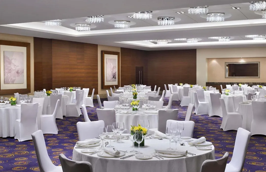 Moevenpick Hotel Jumeirah Beach-1