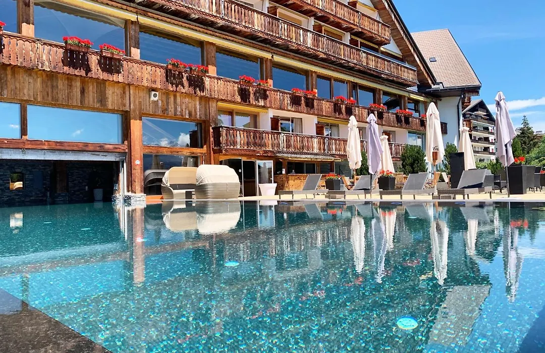 Hotel Etrier-1