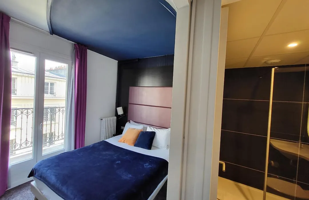 Accueil Hotel Paris Pigalle Montmartre - Hotel Renove-1