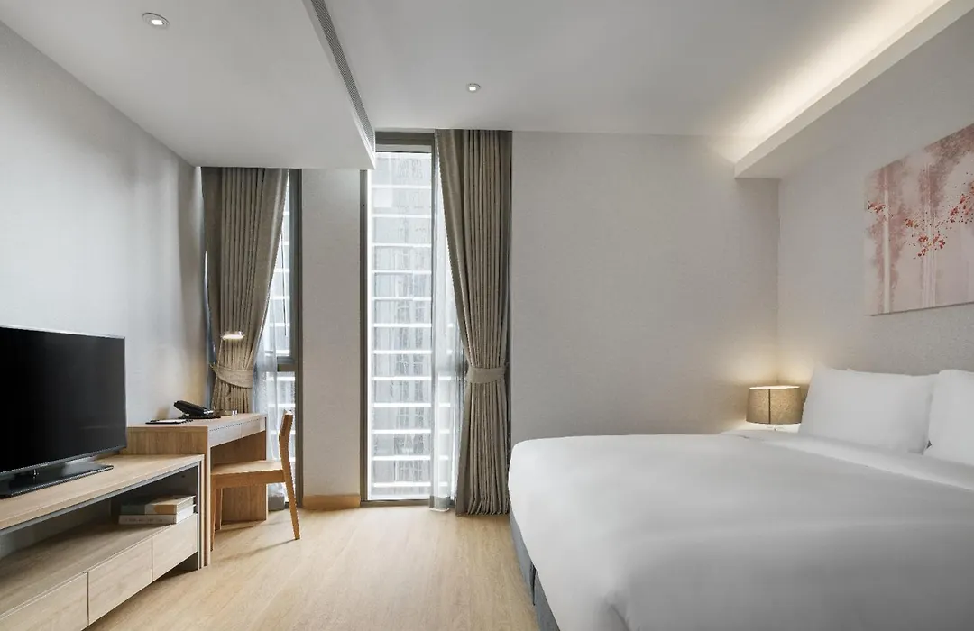 Oakwood Suites Bangkok-1