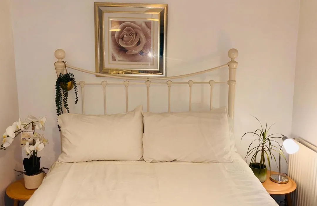 Sleeps 5 Free Parking Fast Wifi Near Hillsborough Easy Access To Sheffield City Centre And Peak District-1