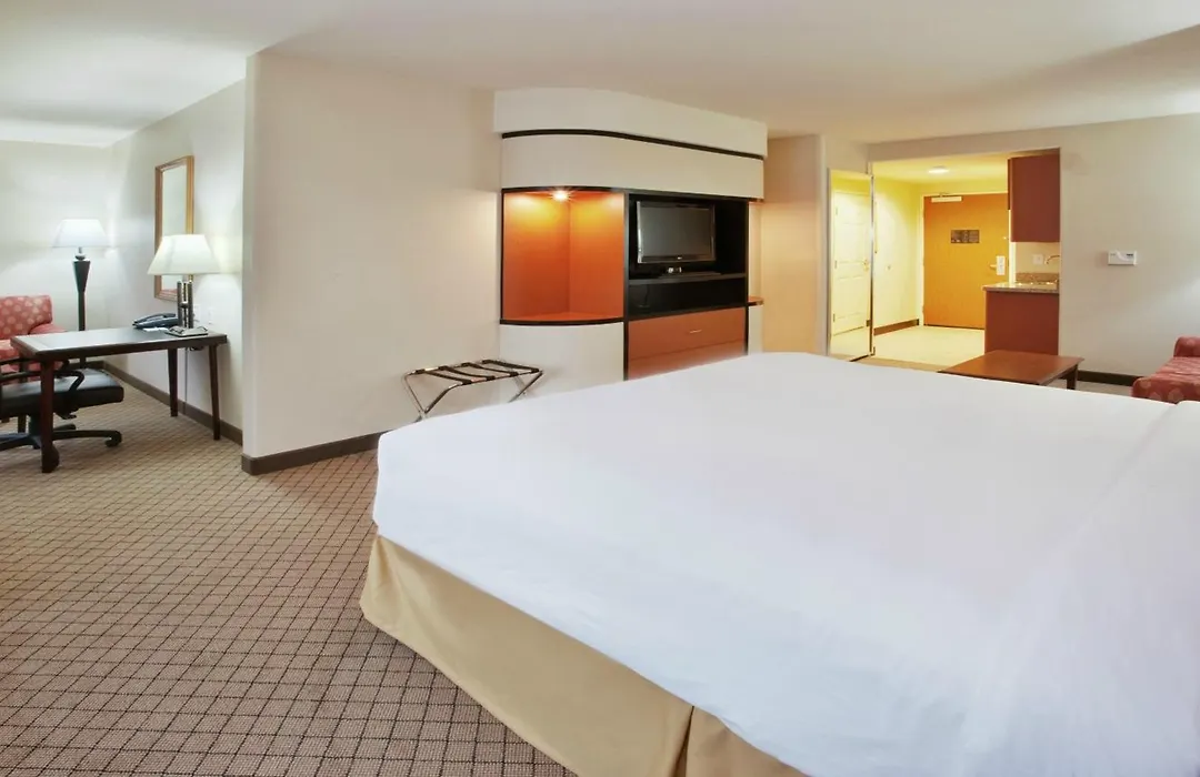 Holiday Inn Express Hotel & Suites Lincoln-Roseville Area By Ihg-1
