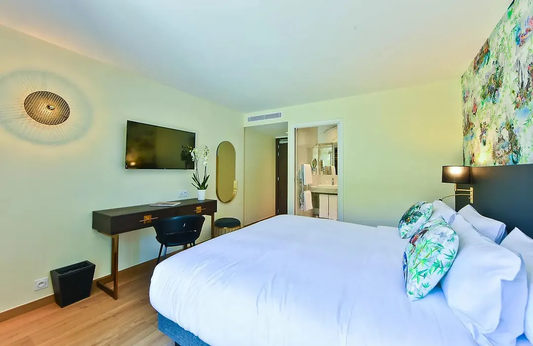 Hotel La Villa Port D'Antibes & Spa-1