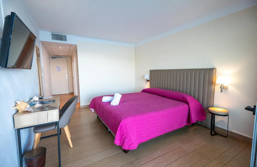 Hotel Roc E Mare-1