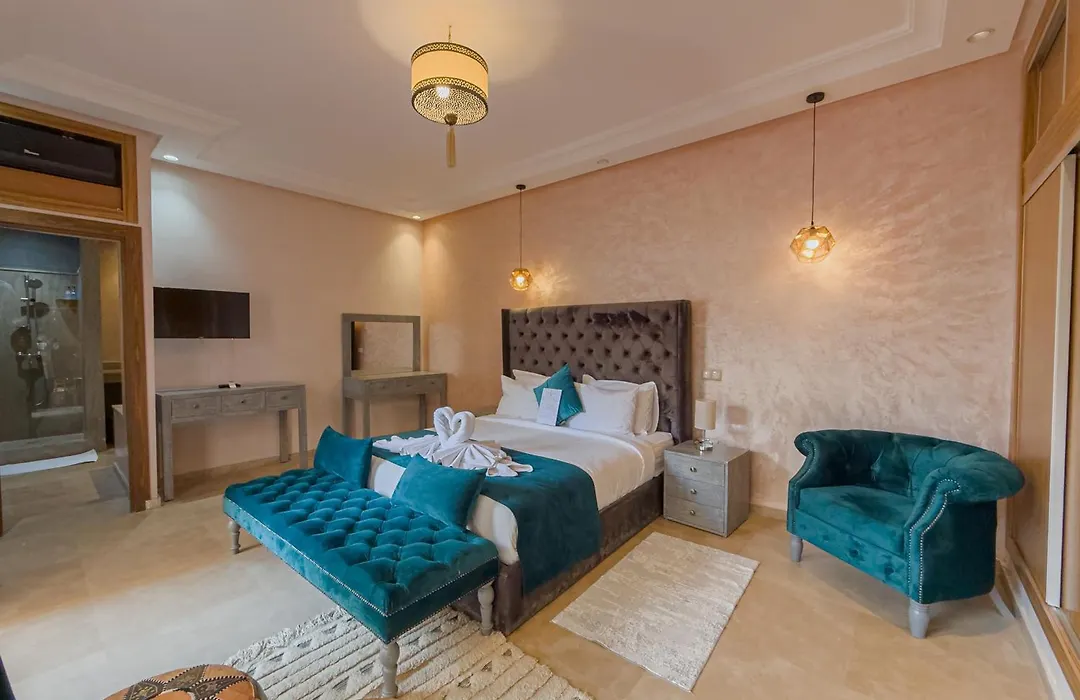 Riad Azia-1