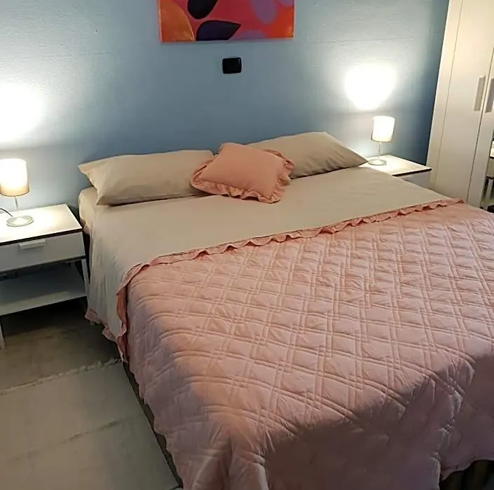 Rooms In The Beach-1
