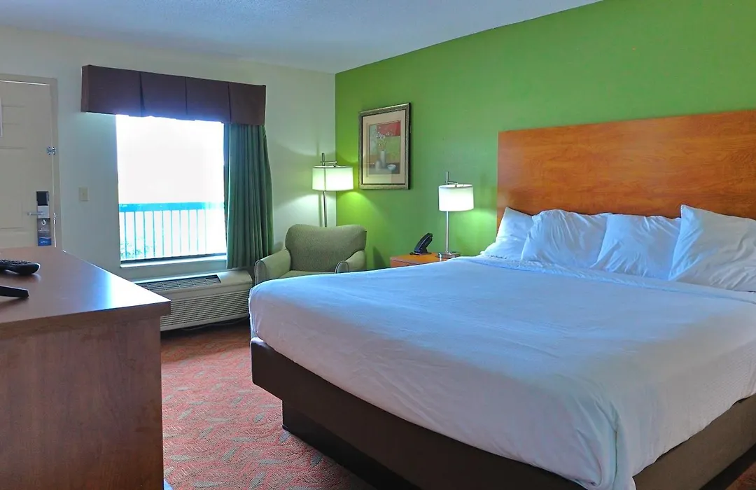 Baymont By Wyndham Cave City-1