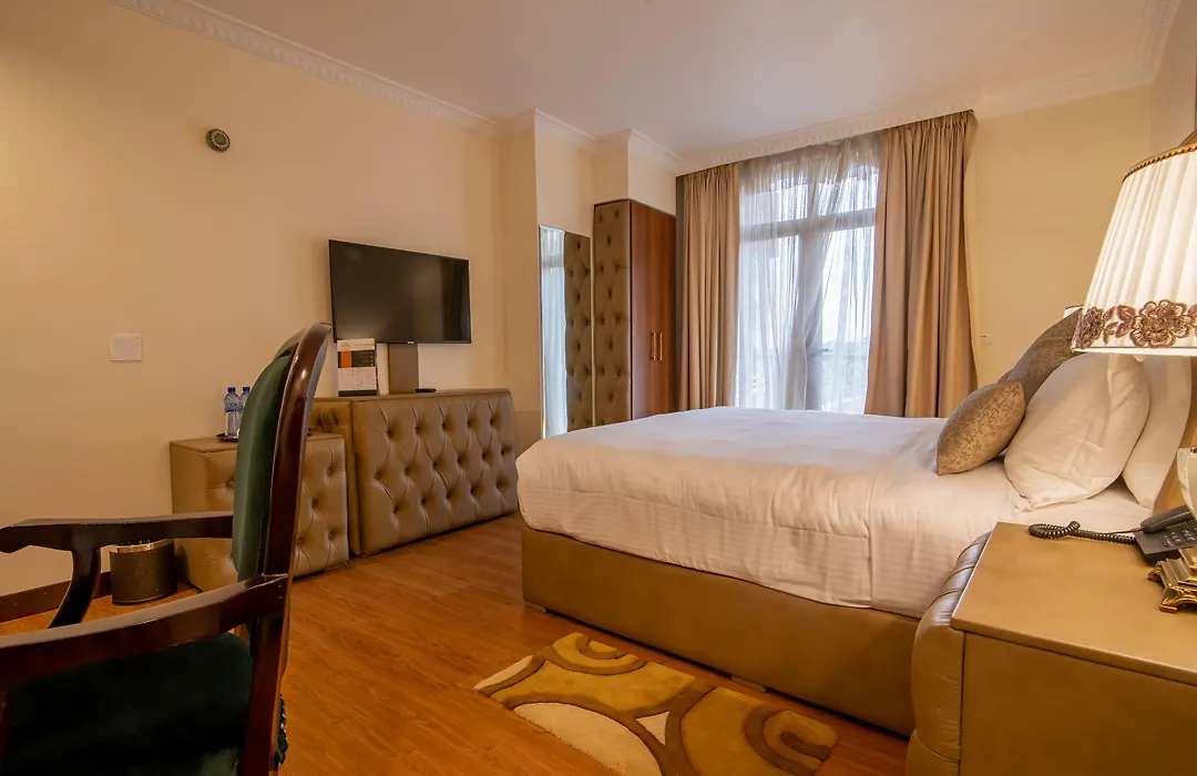 The Grand Palace Hotel-1