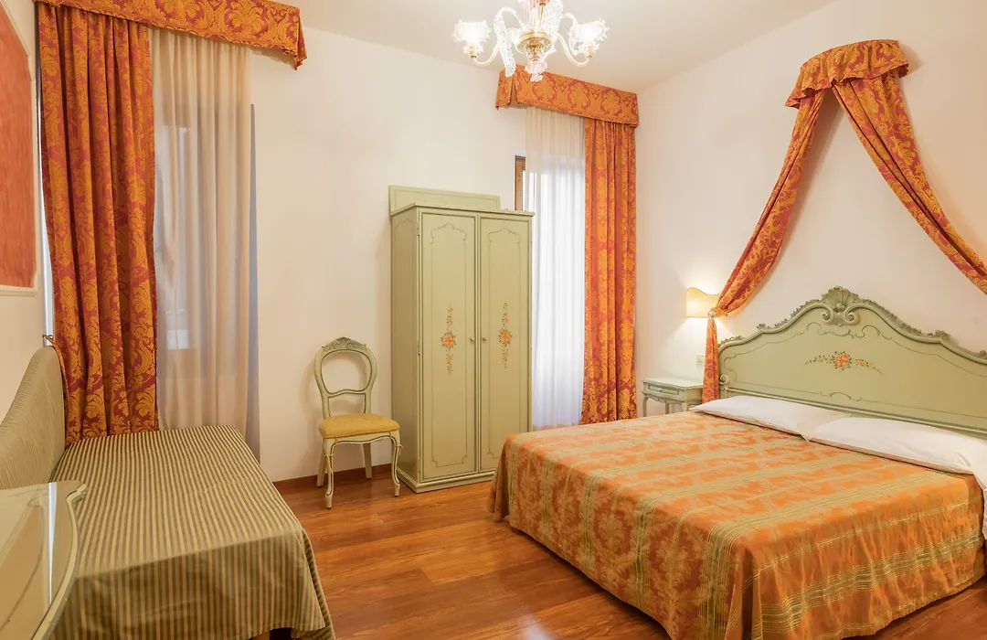 Hotel al Sotoportego-1
