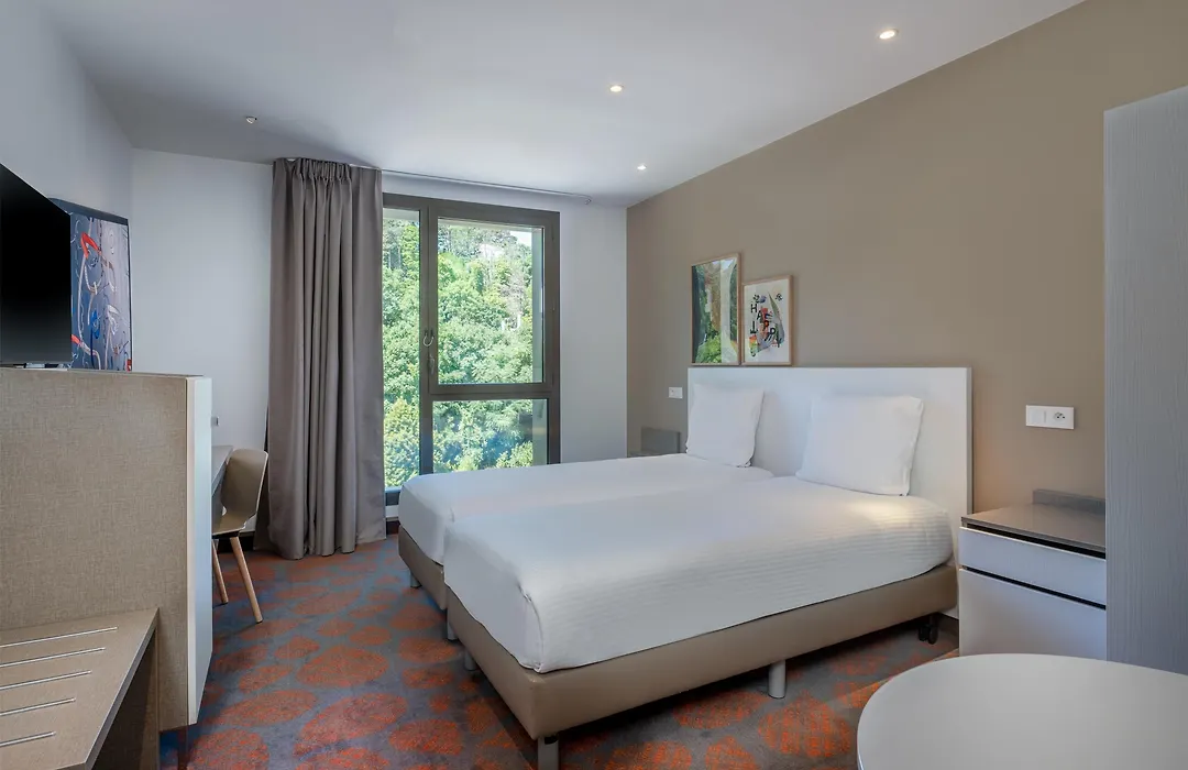 Spark By Hilton Lyon Park Saone-1