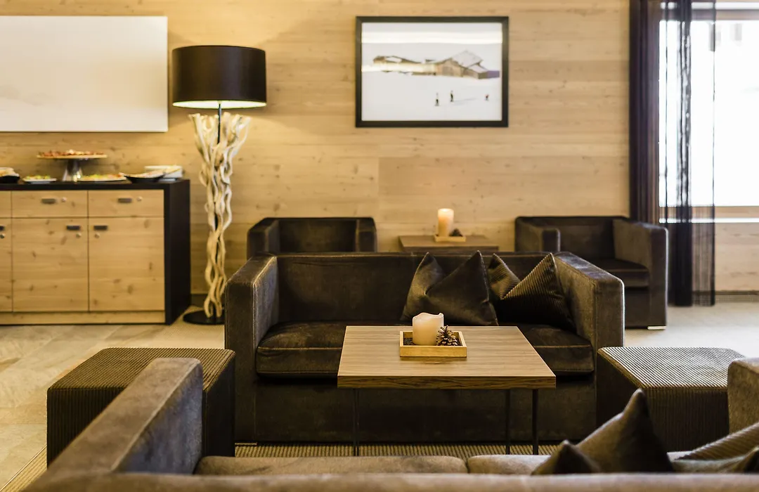 Arthotel Anterleghes - Gardenahotels-1