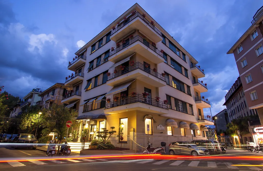 Hotel Jolanda-1