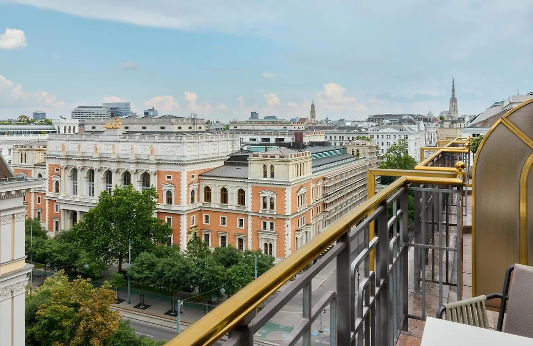 Hilton Vienna Plaza-1