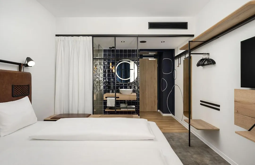 Danubius Hotel District V-1