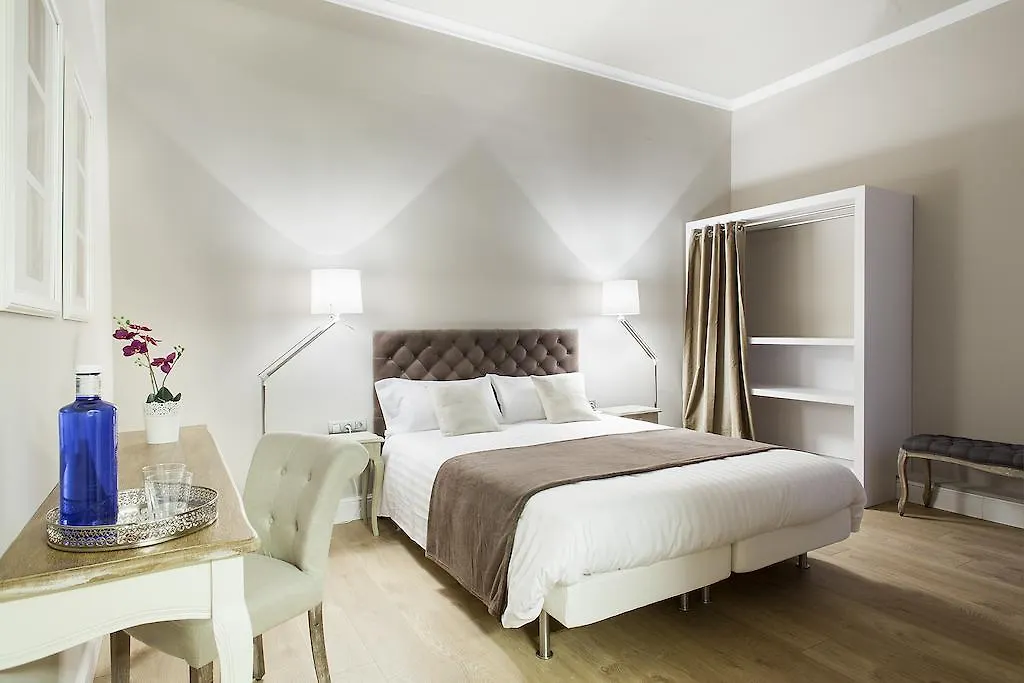 Bachome Gallery B&B-1
