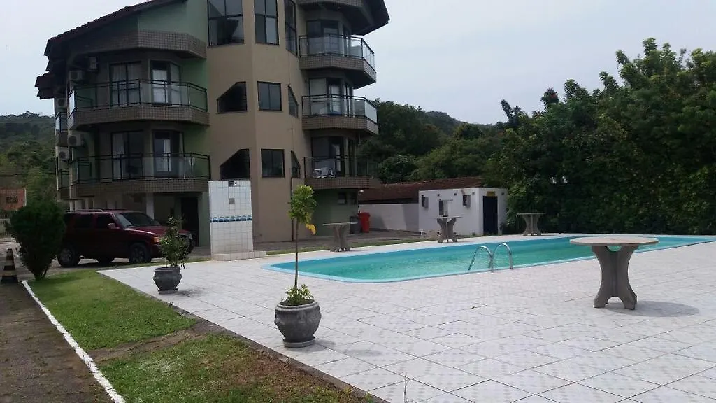 Apartamento pé na areia de 1 dormitório com vista para Praia ou vista lateral Pontas das Canas-1