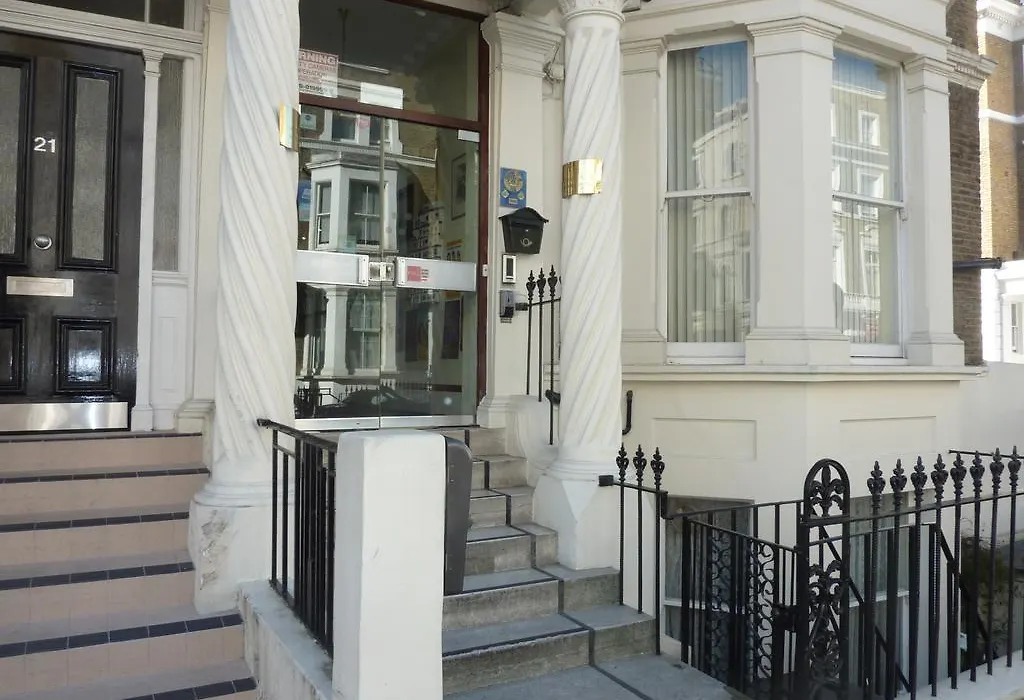 Manor Hotel-1