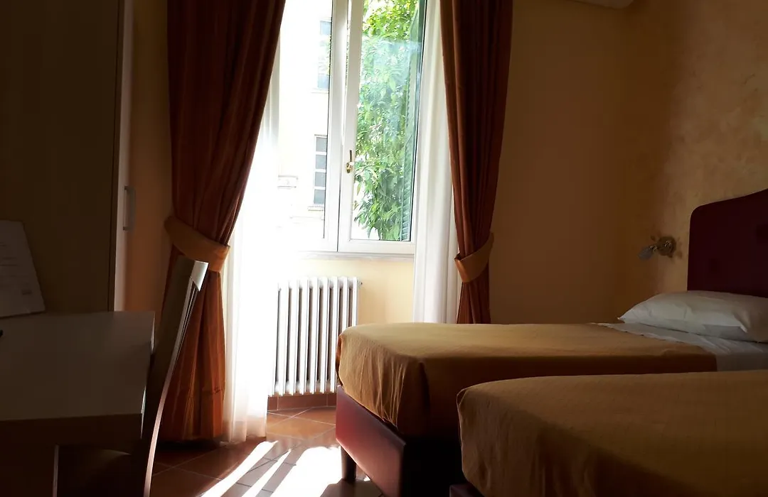 Clodio Rooms-1