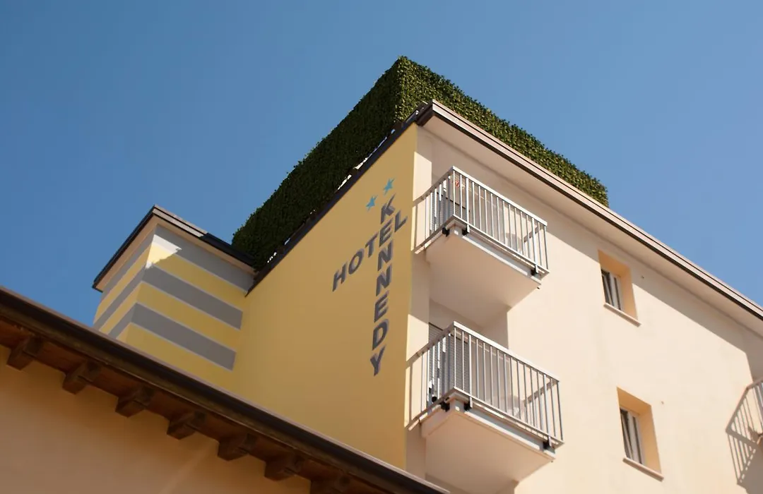 Hotel Kennedy-1