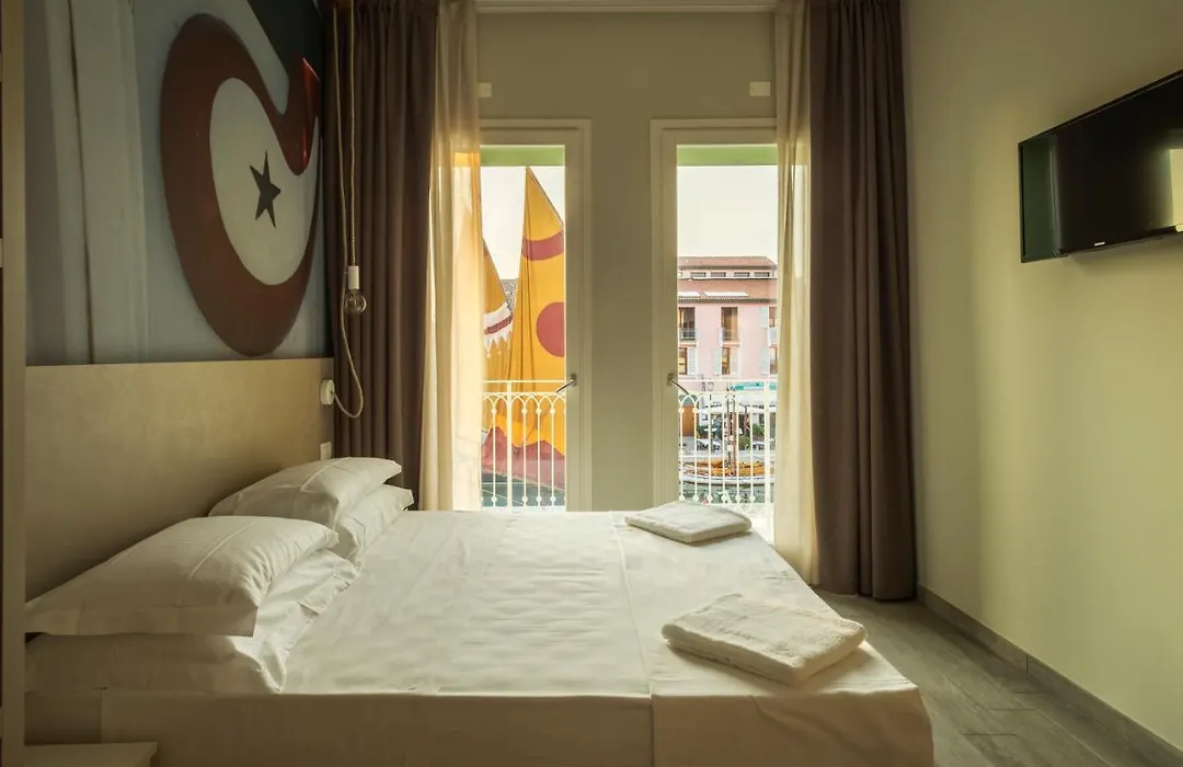 Porto Canale B & B-1