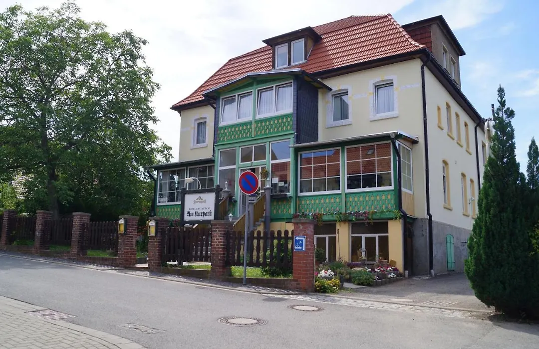 Hotel Am Kurpark-1
