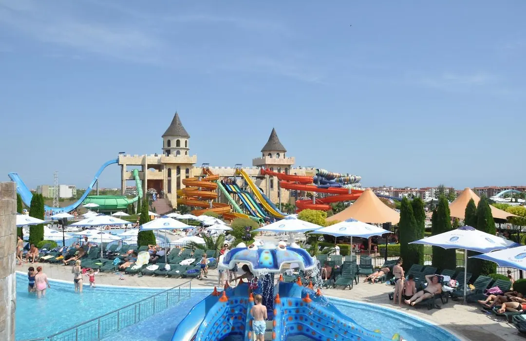 Aqua Paradise Resort & Aqua Park-1