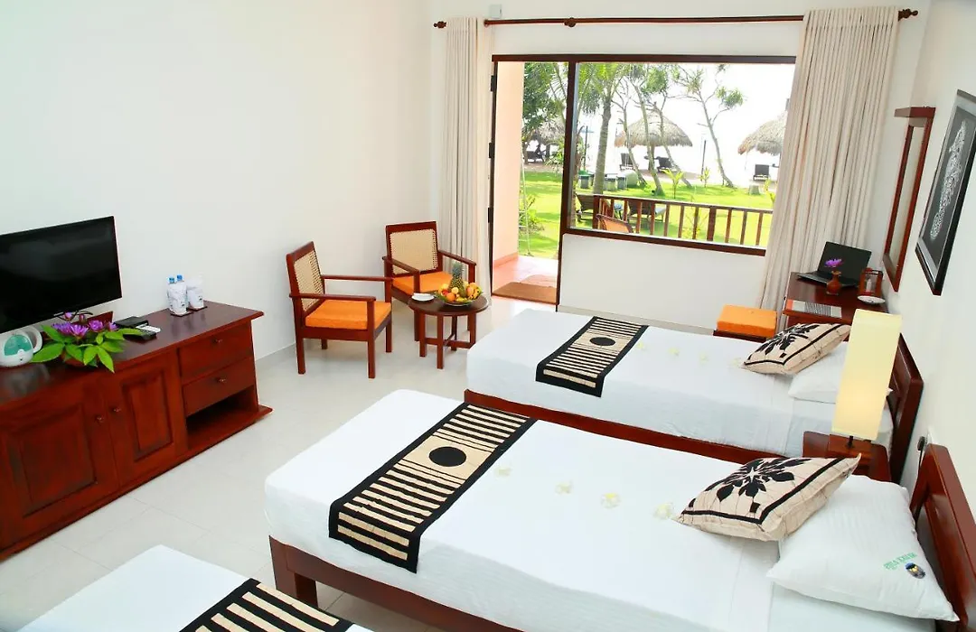 Sea Rock Villa-1