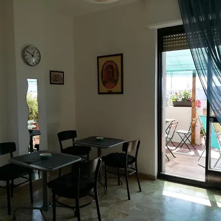 B&B La Terrazza Near The Beach-3