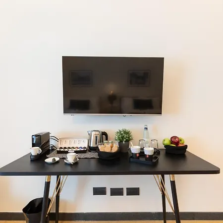 Foresteria Di Piazza Cavour - Luxury Suites & Guest House-3