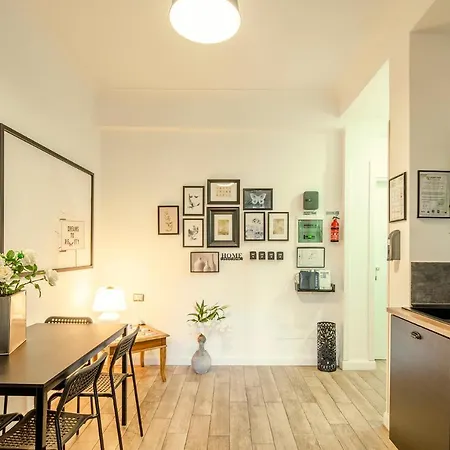 Garden House - Luxury Guest House - Self Check-In Only-3