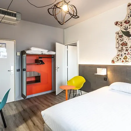 Hotel The Originals City Le Berry - Proche Centre-Ville - Gare-2