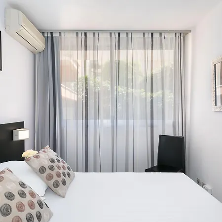 Best Western Hotel Mediterranee Menton-3