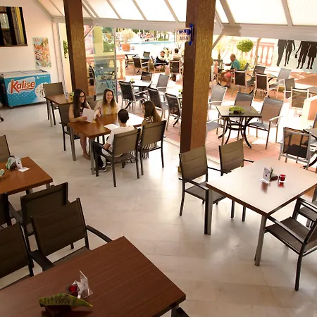 Wyndham Grand Carvoeiro Algarve-3